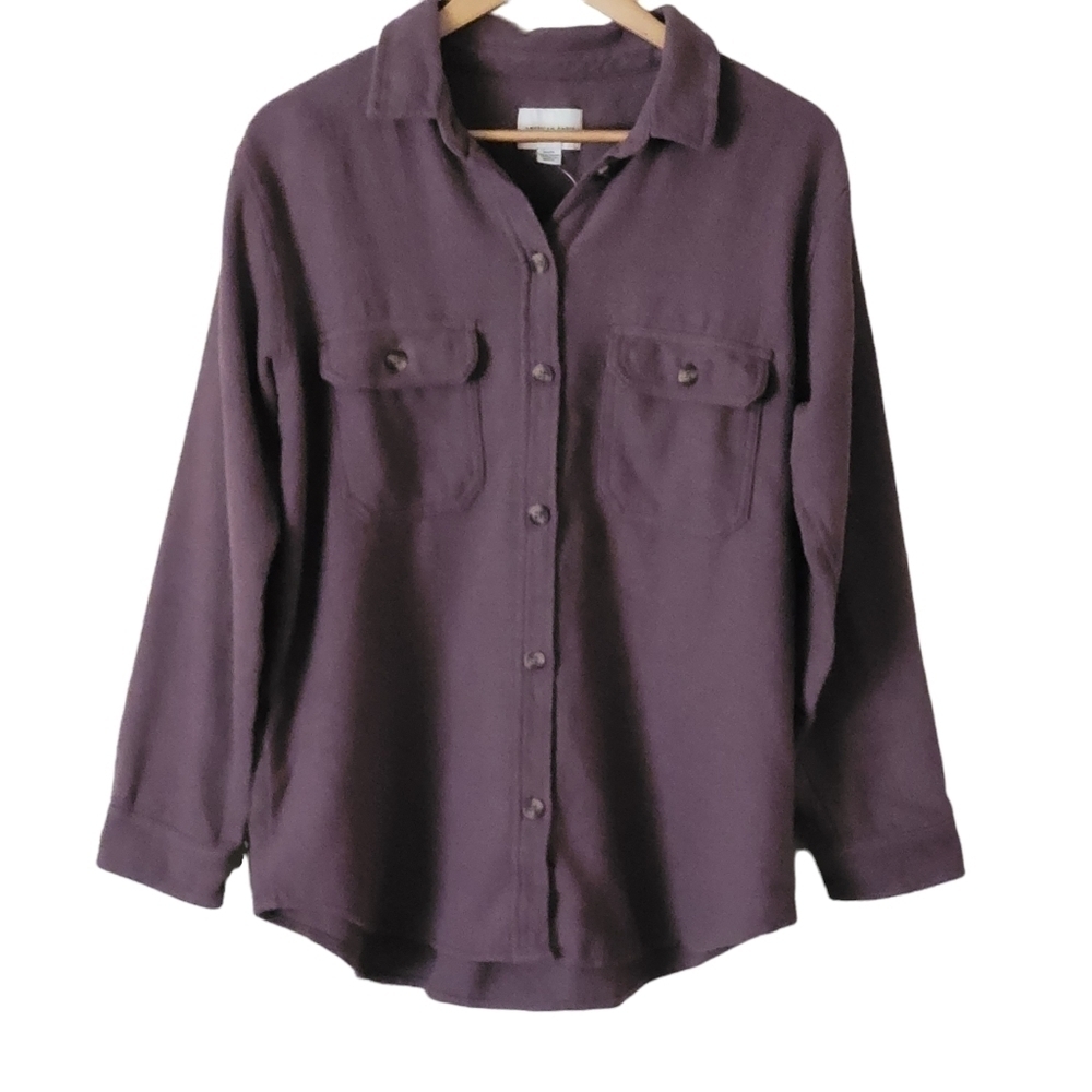 American Eagle Outfitters Purple‎ Button Down Shirt M